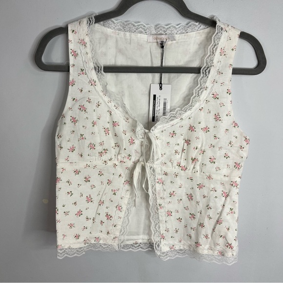 Olivaceous Tops - Olivaceous NEW Size Medium Open Front Cottage Lace Trim Floral White Top LTB